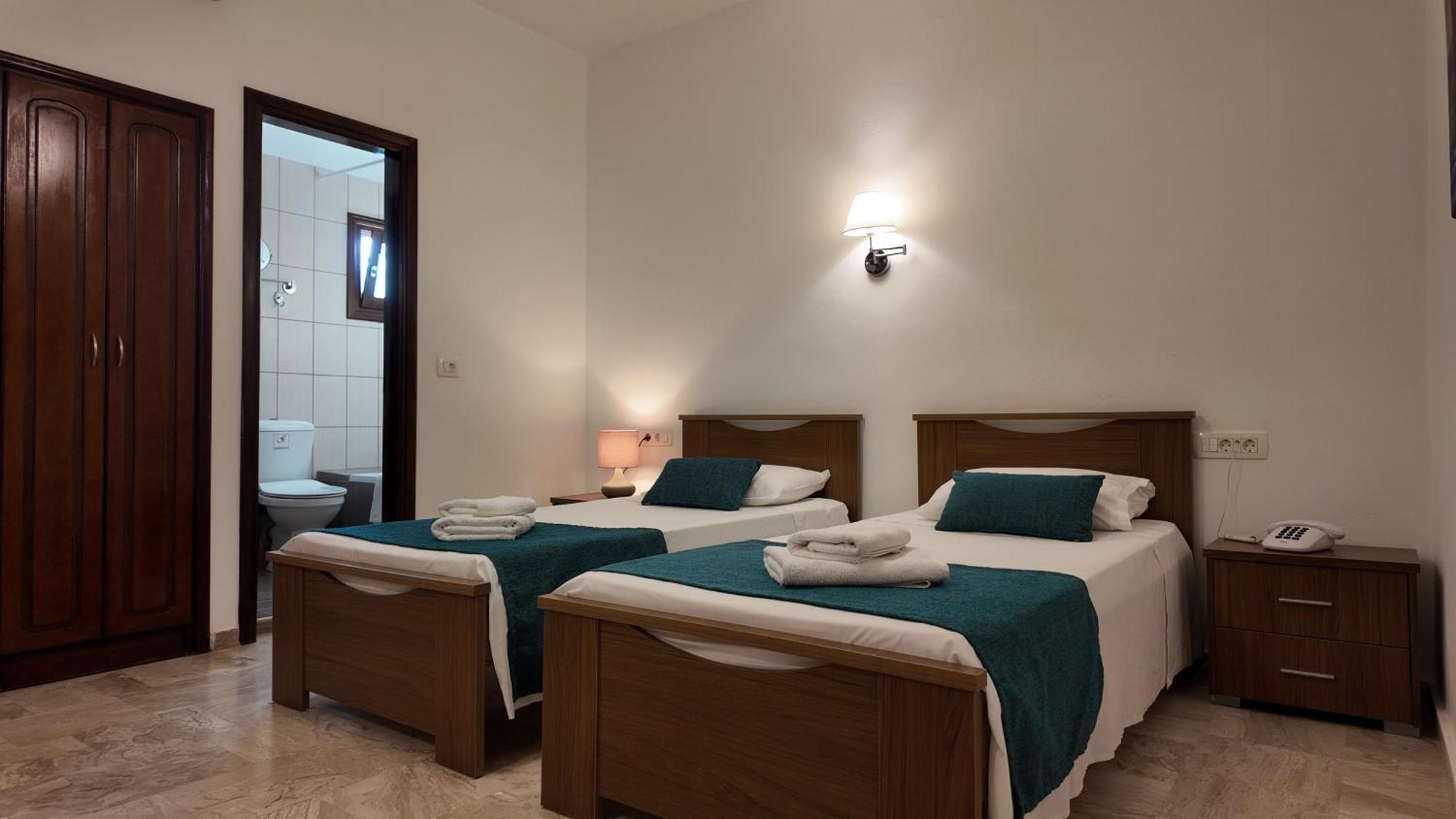 Hotel Marybill Perissa  Ngoại thất bức ảnh